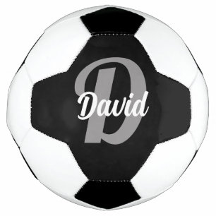 Balón De Fútbol Nombre Y Primera Letra Sobre Negro