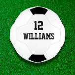 Balón De Fútbol Número de nombre personalizado personalizado perso<br><div class="desc">Nombre personalizado y número de equipo regalo de la pelota de fútbol. Diseñado por Thisisnotme©</div>