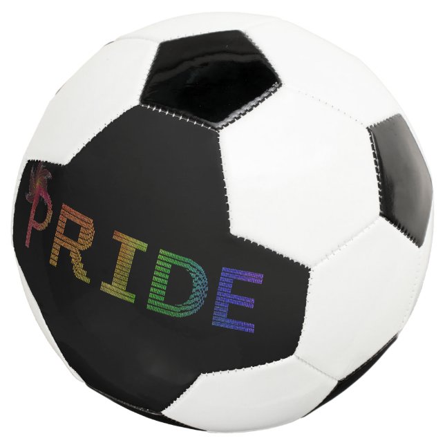 Balón De Fútbol Pegatina de Orgullo - Texto Arcoíris (Tres cuartos)