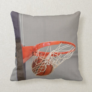 Baloncesto Swishing en el Cojín decorativo neto