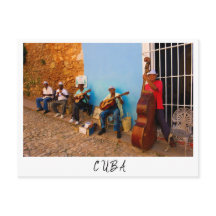 Banda callejera en Trinidad, postal en Cuba