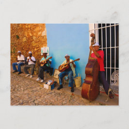 Banda callejera en Trinidad, postal en Cuba