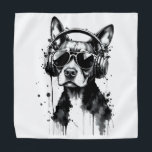 Bandana Auriculares Guay Dog Mascotas cortos Tinta blanca<br><div class="desc">Sube el estilo con este diseño de perro atrevido y artístico. Con unos audífonos de cachorro chillones,  este ostentoso ilustracion blanco y negro combina la música,  la actitud y el arte moderno. Es perfecto para todo aquel que ame los perros,  los latidos y las animaciones expresivas.</div>
