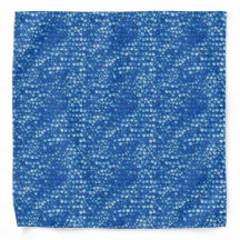 Bandana con Patrón de Escamas de Zafiro