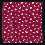 Bandana Dibujos de pintura blanca y divertida patrón rojo<br><div class="desc">Esta divertida bandana tiene hermosas huellas de pata blanca sobre un rico fondo rojo para un divertido pop alucinante! También puede cambiar el color de fondo rojo oscuro y los colores de texto a su favorito.</div>