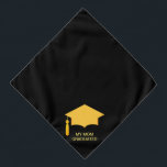 Bandana Gorra de graduación dorada sobre negro<br><div class="desc">Gorra dorada de graduación en negro. ¡Ideal para mascotas!</div>