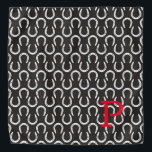 Bandana Herraduras Negro Inicial Caballo Ecuestre Cowboy<br><div class="desc">Patrón de herradura en blanco sobre fondo negro con personalizado INITIAL en rojo. Texto fácil de personalizar, color de texto, fuente. Gran Bandana para CUALQUIER amante de los caballos, vaquero, equipo de graneros, ecuestre, bufanda de mascotas, recuerdo de espectáculos de caballos, monumento conmemorativo, favor del evento. Unisex, multiuso. Colorido, Sin...</div>