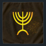 Bandana Llama de Menorah<br><div class="desc">Una representación digital del menorah siete-ramificado judío (hebreo: מְנוֹרָה). El menorah siete-ramificado, usado en el santuario portátil puesto por Moses en el desierto y más adelante en el templo en Jerusalén, ha sido un símbolo del judaísmo desde épocas antiguas y es el emblema en el escudo de armas del estado...</div>