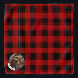 Bandana Marco fotográfico rojo y negro para Navidades pers<br><div class="desc">Navidades divertidos plantilla de marco fotográfico de vacaciones con un fondo de patrón de plaid rojo. Derechos reservados © Angi Laframboise.</div>