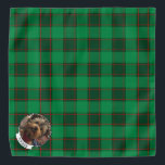 Bandana Marco fotográfico rojo y verde para Navidades pers<br><div class="desc">Navidades divertidos plantilla de fotograma de fotos de vacaciones con un fondo de patrón de trenzado rojo y verde. Derechos reservados © Angi Laframboise.</div>