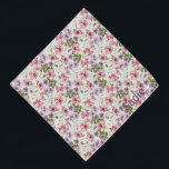 Bandana Mascota de nombres de Mascotas personalizados de p<br><div class="desc">Un patrón floral de bonito,  personalizado con el nombre de su mascota. Decorado con acuarelas color rosa y violeta pastel,  esta bandana le sorprenderá a su mascota. Trate con un pañuelo "Mamá y yo" a juego con tu propio nombre.</div>