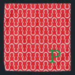 Bandana Mascota Rojo Herradura  INICIAL Noches ecuestres<br><div class="desc">Patrón herradura en rojo, blanco con personalizado INICIAL en verde. Texto fácil de personalizar, color de texto, fuente. Dulce Bandana de vacaciones para cualquier amante de los caballos, gran necesidad de granero, pañuelo de mascota, accesorio de espectáculo, memorial de caballo, favor de evento. Unisex, multiuso. Un Keepsake Sin Tiempo. Mezcla...</div>