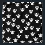 Bandana Patrón de impresión de pata animal en blanco y neg<br><div class="desc">Patrón de impresión en blanco sobre fondo negro.</div>
