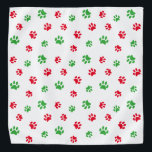 Bandana Patrón de pinturas verdes rojas sobre vacaciones e<br><div class="desc">Muestra cuánto amas a los animales con esta tibia bandana con estampado rojo y verde. ¡Apuesto a que su mascota lucirá adorable viéndolo!</div>