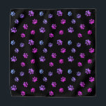 Bandana Púrpura Pinta azul Pinta Pintada Patrón negro<br><div class="desc">Muestra cuánto amas a los animales con esta tibia tibia y ondulada bandana con estampado de pata rosa y azul. ¡Apuesto a que su mascota también lucirá adorable viéndolo!</div>