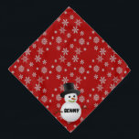 Bandana Snowflakes and Snowman Dog Name<br><div class="desc">Vestira a tu perro para los Navidades y la bandana de la temporada invernal. Este bandana roja tiene un fondo de copo de nieve con un overlay de muñeco de nieve y espacio para el nombre de tu perro.</div>