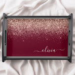 Bandeja Monograma de Purpurina rosa Rubor Rosa de Borgoña<br><div class="desc">Oro Borgoña y Rosa - Rubor Pink Faux Sparkle Purpurina Script Monograma Lugar de servicio de la bandeja. Esto hace que la graduación perfecta, el cumpleaños, el boda, la ducha de novia, el aniversario, la ducha de bebé o la fiesta de soltera sea un regalo para alguien que ama el...</div>