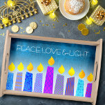Bandeja Velas de Hanukkah Menorah en el amor por la paz tu<br><div class="desc">"Paz, amor y luz". Un ilustracion juguetón, moderno y artístico de velas de patrón boho te ayuda a iniciar las vacaciones de Hanukkah. Las velas azules variadas con motivos de Relieve metalizado falsos coloridos superponen un gradiente turquesa al fondo texturado blanco. Sienta la calidez y la alegría de la temporada...</div>