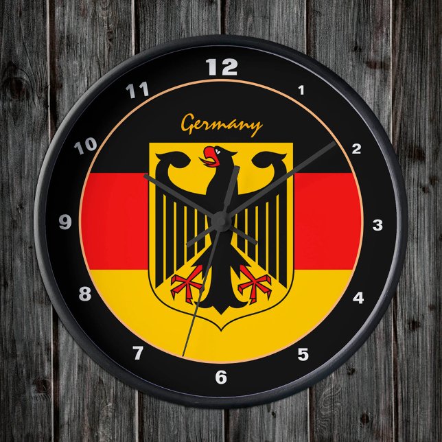 Bandera alemana, águila y reloj de moda/diseño ale (Subido por el creador)