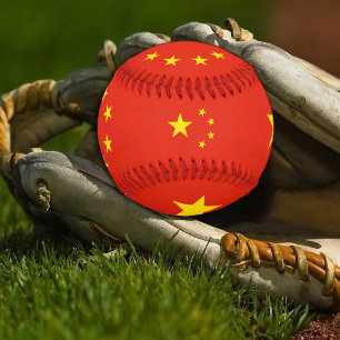 Bandera china y bolas de béisbol
