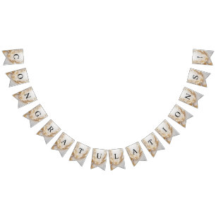 Bandera de embutido floral de oro blanco