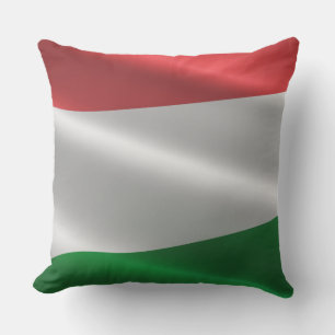 Bandera de Hungría arroja almohadas