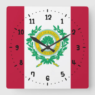 Bandera de Raleigh, reloj de pared de la Plaza de 
