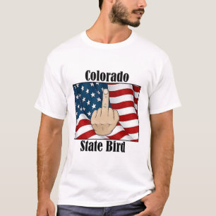 Bandera del dedo medio de la camiseta de la camise