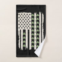 Bandera estadounidense con tréboles para St Patric