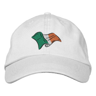 Bandera irlandesa bordada en una gorra
