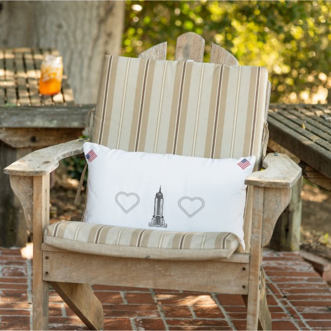 Banderas, corazones y almohada de construcción de  (Silla)