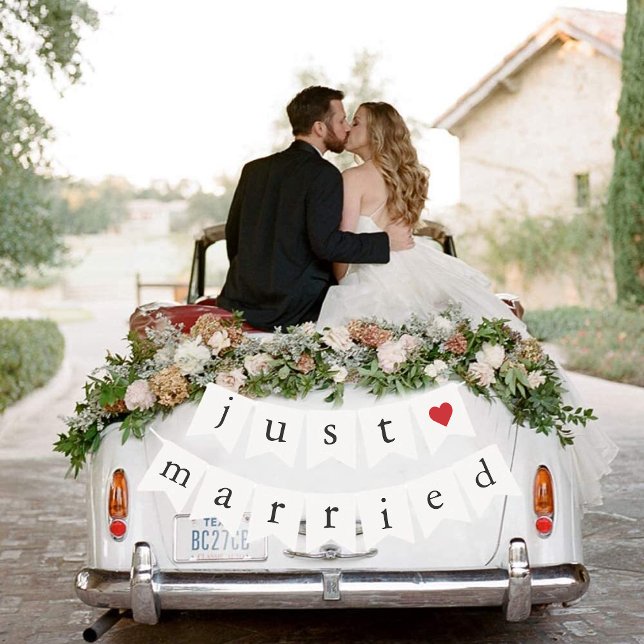 Banderines Auto de escapada de recién casados (Just Married Wedding Getaway Car Bunting Flags)