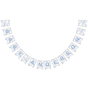 Banderines En la nube 9 cielo azul agitado