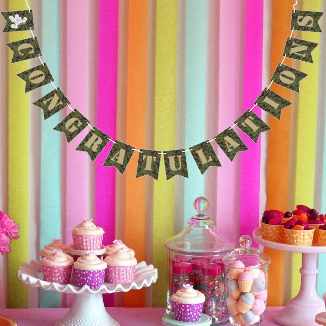 Banderines Felicitaciones a la fiesta de camuflaje del soldad (Subido por el creador)