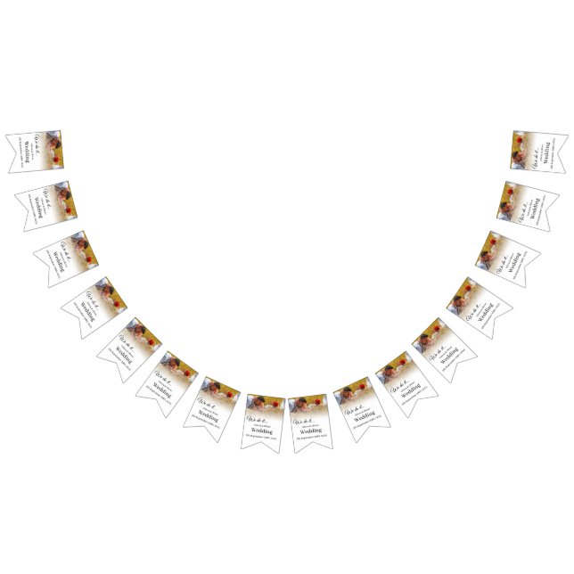 Banderines Lo hacemos - Pareja besándose en un prado (Todo)