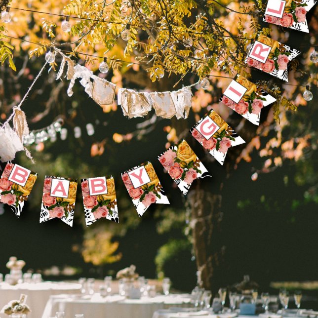 Banderines Salmon Text Heirloom Rosa Floral Patten Baby Girl (Subido por el creador)