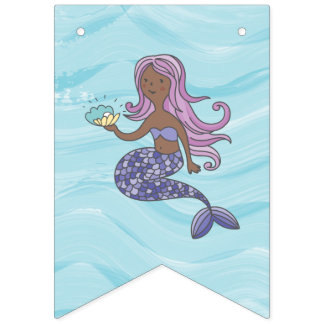 Banderines Sirena morada de piel oscura bajo el cumpleaños de