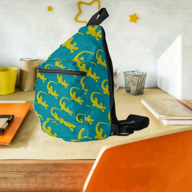 Bandolera Gecko de Isla (A sling bag is much handier than a tote, and can hold a little more!)