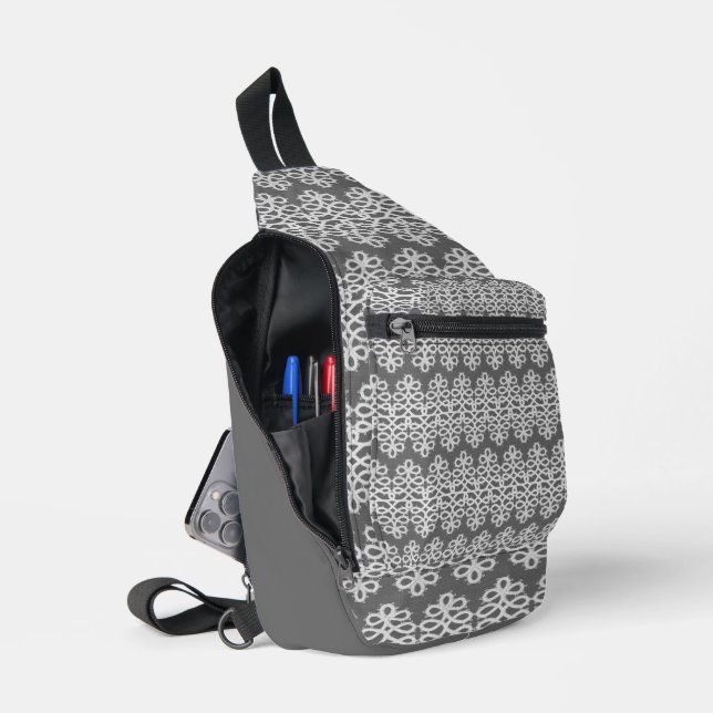 BANDOLERA GRIS CON FILAS DE LACE BLANCA (Abierto)