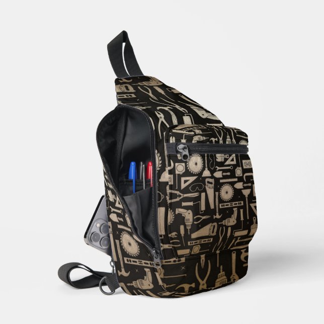 Bandolera Herramientas de taller sobre negro y oro (Abierto)