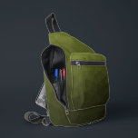 Bandolera Patrón de malla geométrica de gradiente verde del<br><div class="desc">Patrón de malla geométrica gradiente verde del ejército Bolsa impresa. Bolso de accesorios de moda de Guay para todos. Malla geométrica triangular con diseño de gradiente oscuro verde del ejército de luz a oscuridad.</div>
