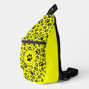 Bandolera Perro con puntos de polka blancos y negros sobre a
