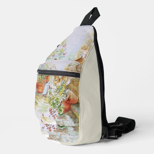 Bandolera Peter, el conejo que se tambalea en el jardín derr (Esquina derecha)