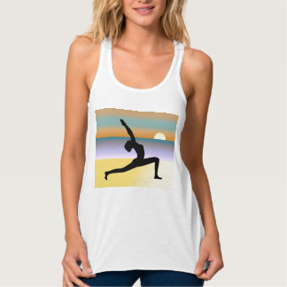 Bañera de silueta de yoga en la playa Tank Top