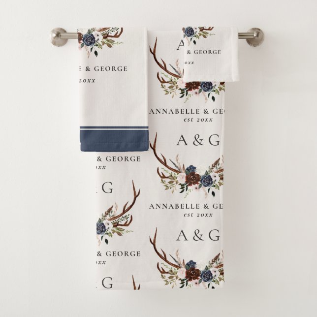 baño elegante floral de color azul marino burdeos  (In situ)