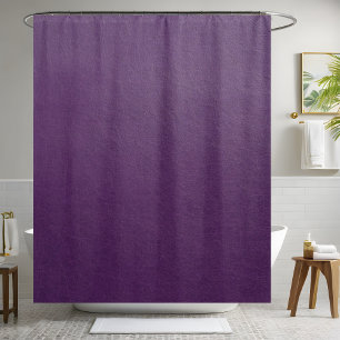 Baño vibrante con cortina de ducha de cuero morado
