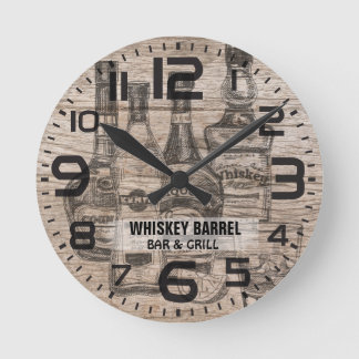 Bar rústico y reloj de pared de negocios de parril