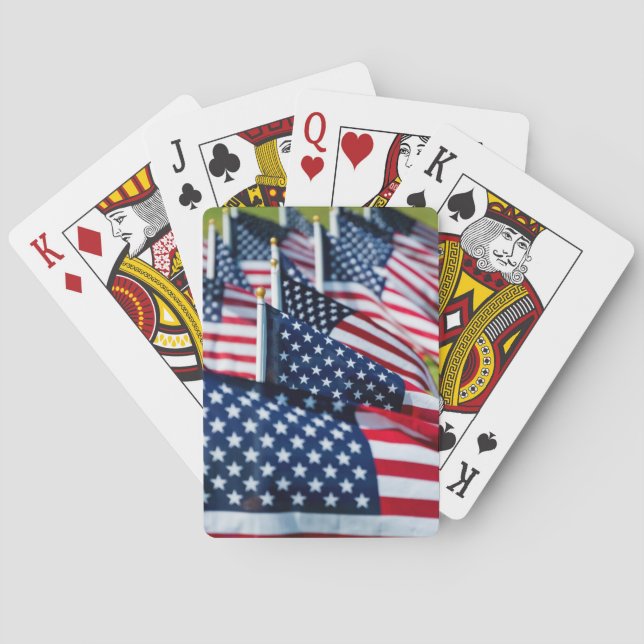 Baraja De Cartas 400 banderas que agitan orgulloso en un campo (Reverso)