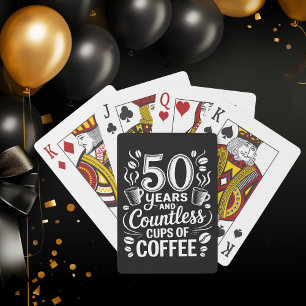 Baraja De Cartas 50 años y tazas incontables de café