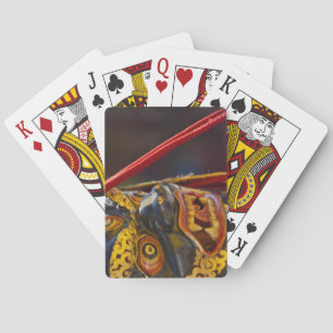 Baraja De Cartas Actuación de baile enmascarado en el Festival Tshe